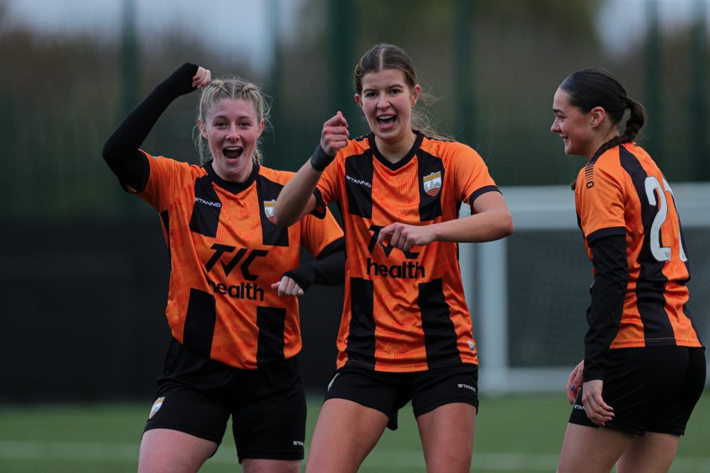 London Bees | Kieran Falcon